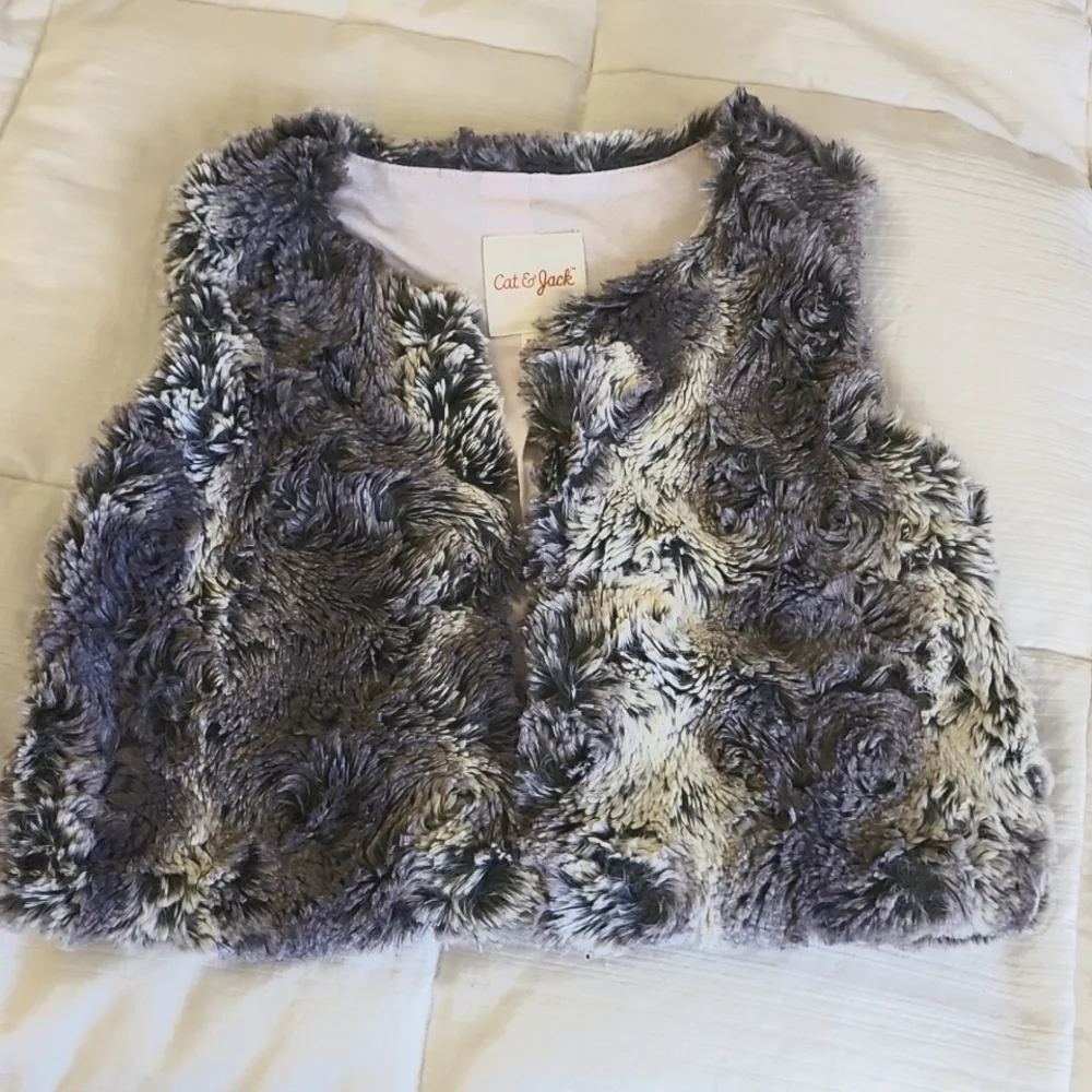 Cat & Jack Faux Fur Vest Grey Size XS